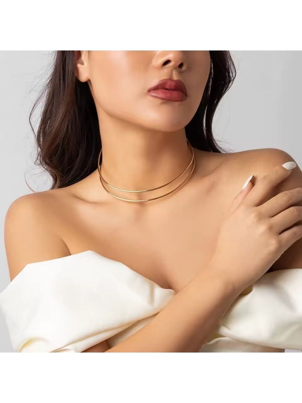 Gold Choker Necklace Elegant - Picture 4 of 5